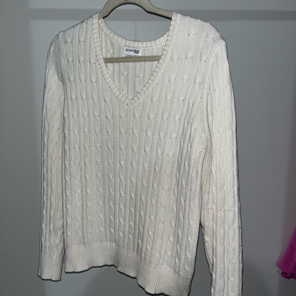 St. John's Bay Women's V-Neck Sweater in white